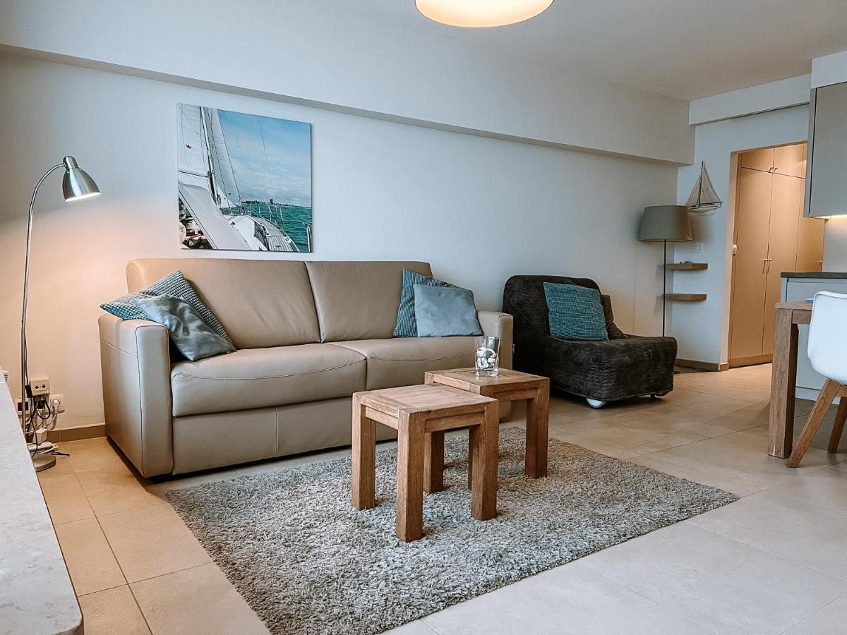 Cosy Studio With Sea View In Остенде Экстерьер фото